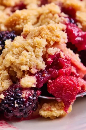 Apple and Blackberry Crumble