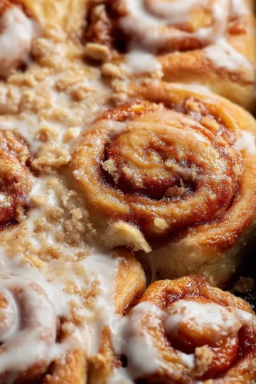 Homemade Peach Cobbler Cinnamon Rolls