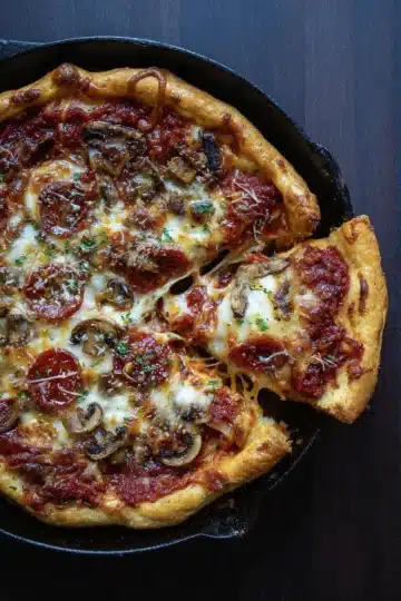 Simple Deep Dish Pizza